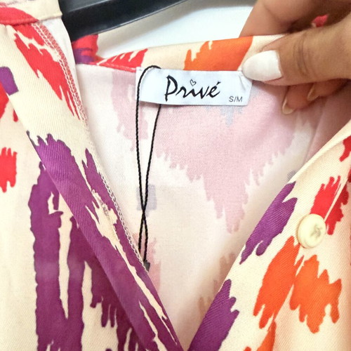 Maxi dress new with colorful print