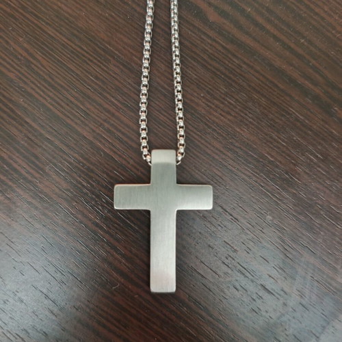 Stainless Steel Men's Cross pendant like new, silver color
