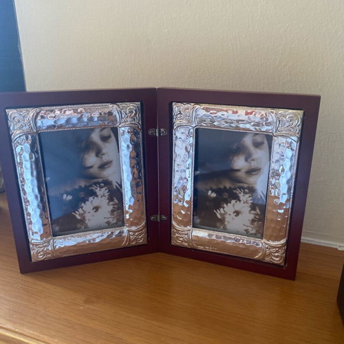 Double photo frame like new with wooden exterior