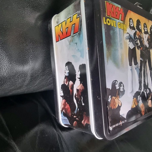 Kiss Live Gun lunchbox like new, official 2000 edition