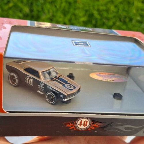 2008 Hot Wheels 40th Anniversary Japan Convention 67 Chevy Camaro new