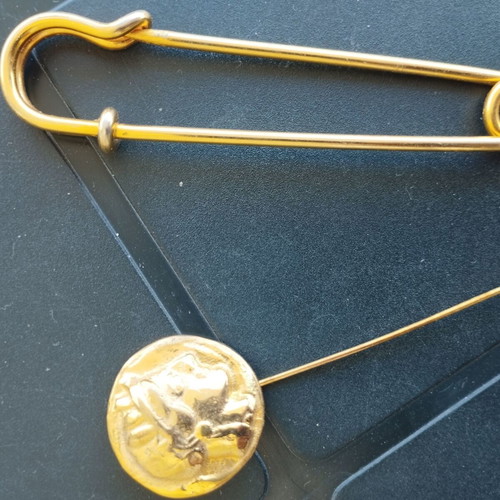 Pins used, set of 2, gold-colored