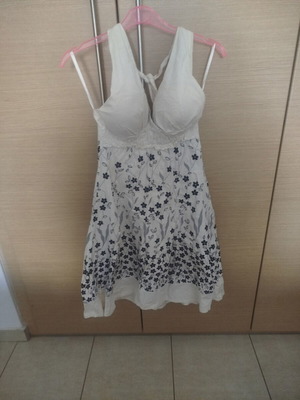 Summer dress floral with tie, like new, white and black, sizes M-L