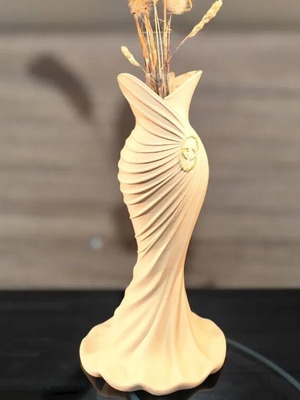 Handmade decorative vase 3D printed new, modern design