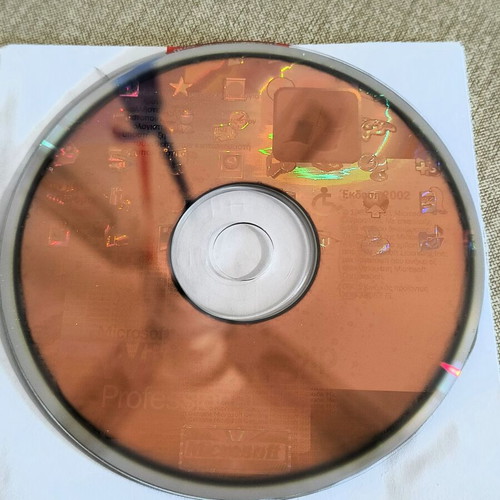 Windows XP Professional 2002 edition like new, authentic