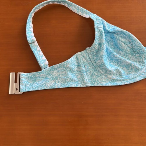 Solano bikini top with underwire, size M, new, white and turquoise