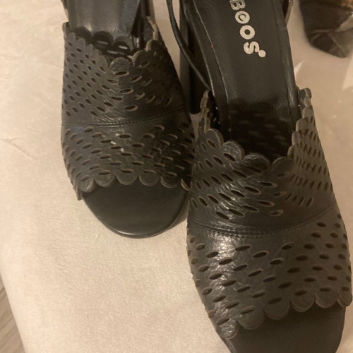 Women's Italian leather Badoos sandal new, black, size 40
