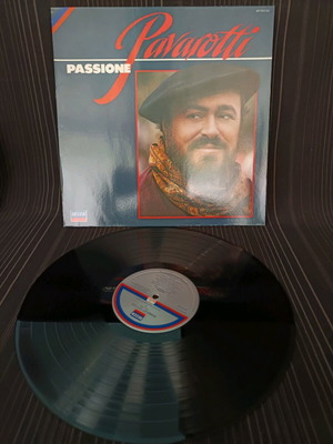 Pavarotti Passione vinyl used, in very good condition