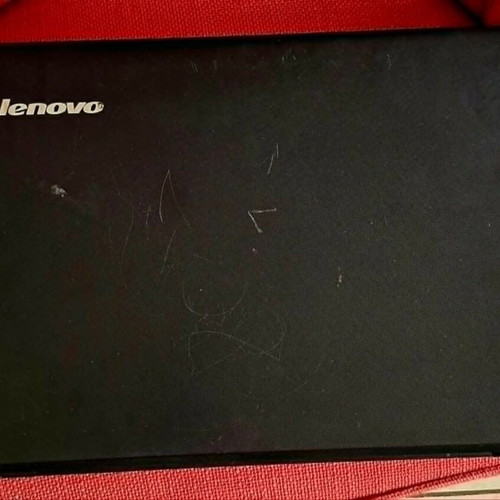 Laptop Ideapad 300-17ISK used, Intel Core i3, 8GB RAM, 300GB HDD, 17 inch