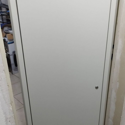 Digitus rack cabinet used 160cm x 60cm x 60cm