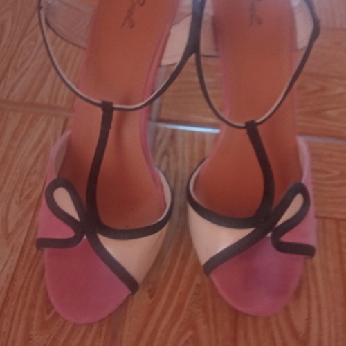 Axel sandals size 38 like new, pink beige black