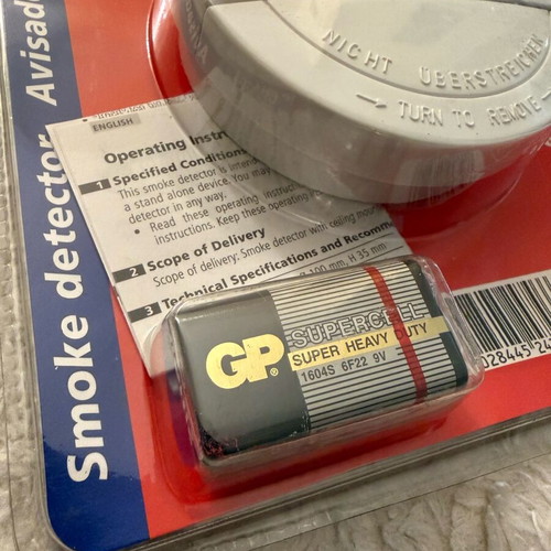 Smoke detector MH11 new with 9V battery included
