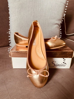 Tsoukalas ballerinas new, gold color, size 37