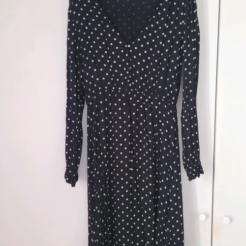 Polka Dot Midi Dress Zara used black -  20,00 - Vendora.cy