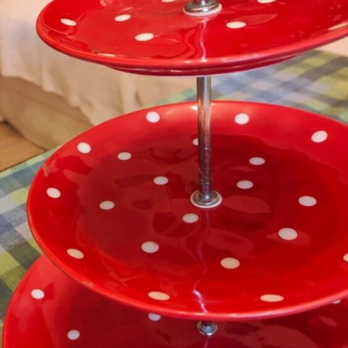 Maxwell & Williams Sprinkle Three-Tier Ceramic Serving Platter like new, red with white dots