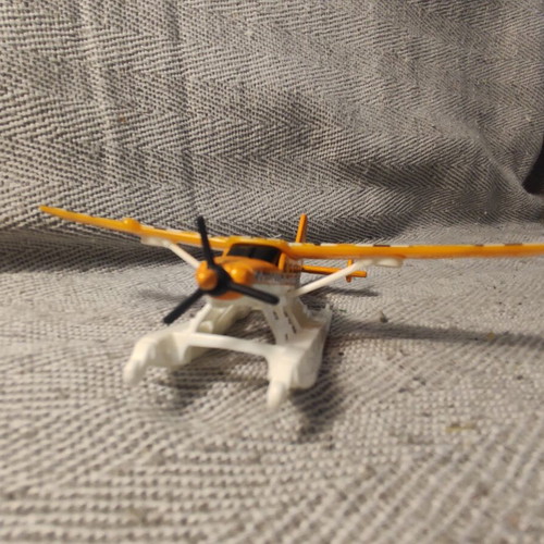 Matchbox Cessna Caravan taxi island airplane used, 10 cm