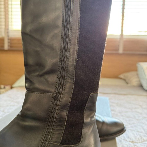 Women's leather boots used, size 37, black