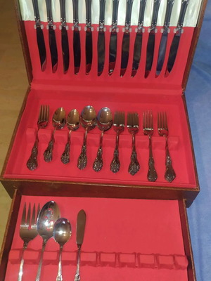 Σετ μαχαιροπήρουνα Wm. A. Rogers Oneida Ltd. 65 τεμαχίων σαν καινούργιο