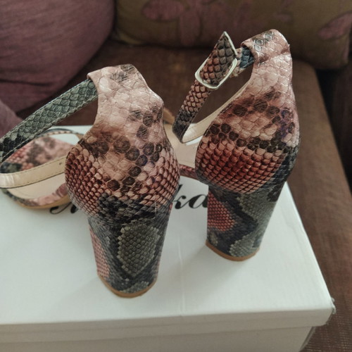 Sandal used size 40 brown