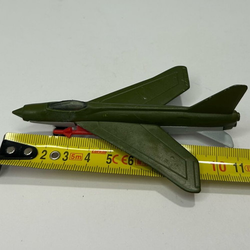 Matchbox Lesney 1977 Skybusters Lightning SB21 used, broken wheel base