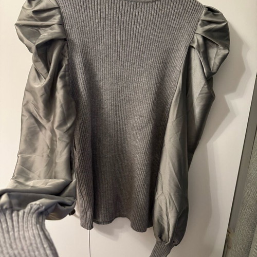 May By Shining Star sweater with satin sleeves new, gray