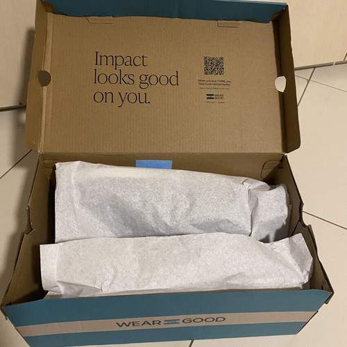 Toms shoes new in box, anatomical, non-slip sole, size 45, black and gray