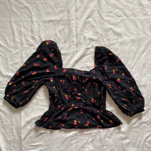 Floral top Miss Selfridge size 36/S used, black multicolor
