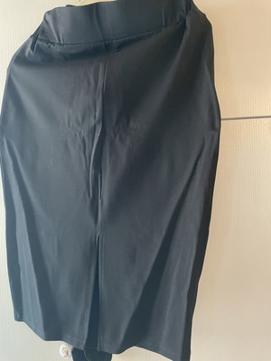 Skirt, black, sizes S and M