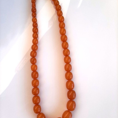Necklace from authentic old Baltic cognac amber used, 70.25 g