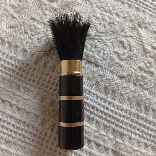 Makeup brush very wide used, in very good condition