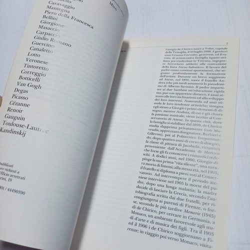 De Chirico L Unita book foreign language Italian like new