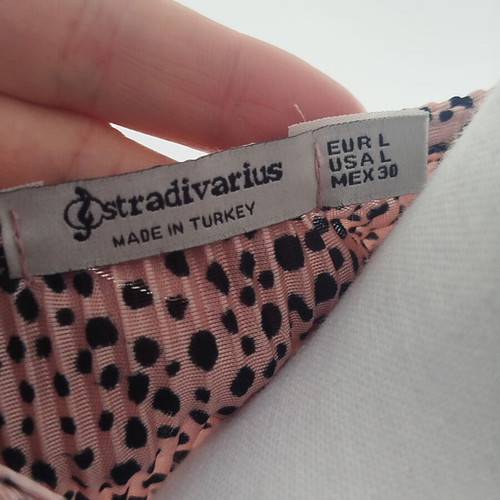 Stradivarius μπλούζα large με πλισέ ύφασμα και κορδόνι στη μέση