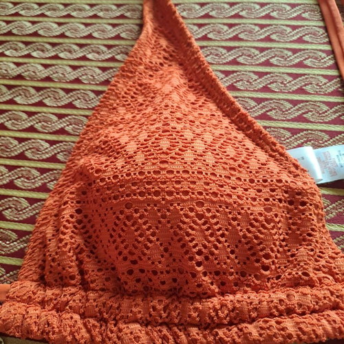 Primark knitted bikini top terracotta color size M like new