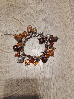 Bracelet like new, brown color