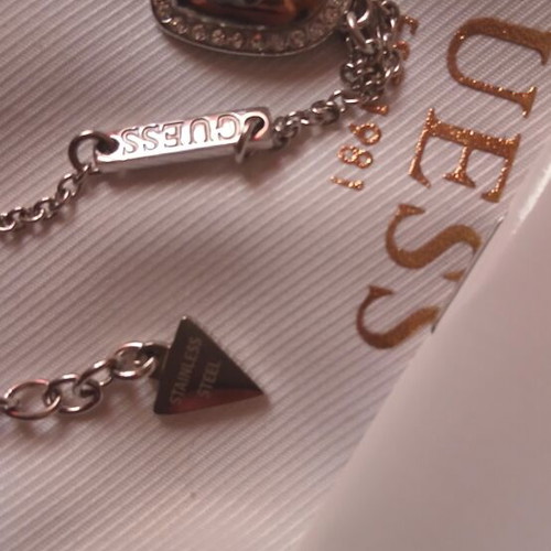 Guess stainless steel heart pendant necklace new, silver