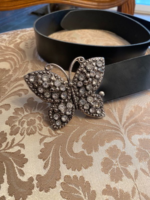Vice Versa women's leather belt new with butterfly buckle
