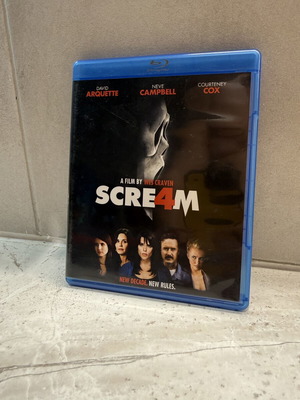 Scream 4 Blu-ray like new, Region A, English subtitles