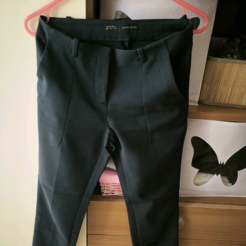 Zara pants with pink woman striped top, like new