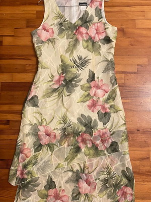 Vintage floral summer dress, airy, like new, size large