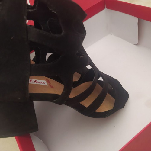 S.Oliver black perforated sandals size 37 new with medium heel