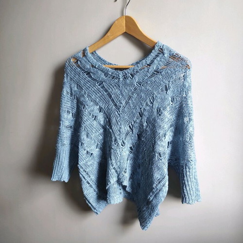Knitted spiderweb blouse like new, medium blue