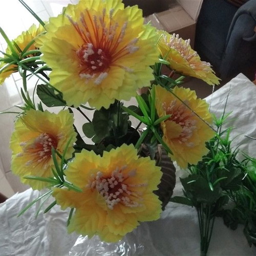 Decorative bouquet with flowers new, 7 blooms, 30 cm height