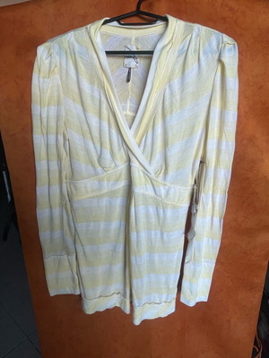 Branded women's long-sleeve blouse new, size Medium