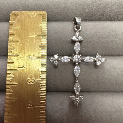 925 Sterling Silver Cross with Zircons new