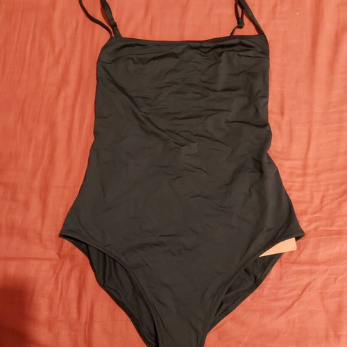 Bluepoint women's one-piece swimsuit new, black, size M