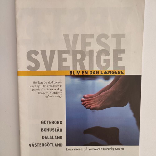 Vintage travel guide to Western Sweden used, Danish language, 2001