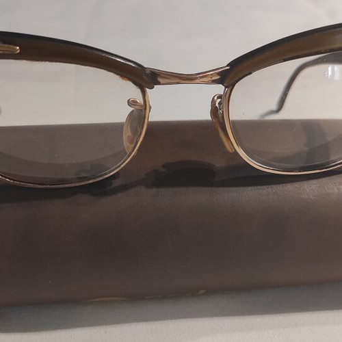 Vintage eyeglasses used, gold color with old case