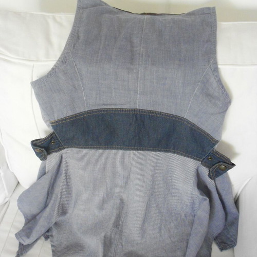 People sleeveless asymmetrical blouse medium, like new, blue and gray