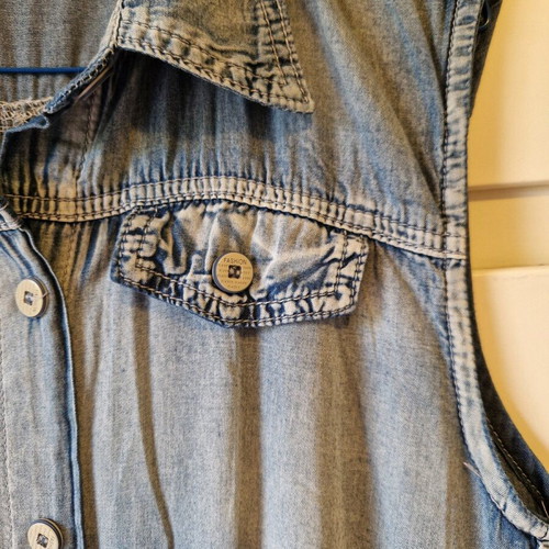 Blue denim sleeveless dress like new, size medium-large