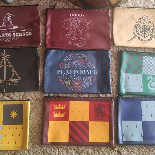 Harry Potter Hogwarts Gryffindor Slytherin Hufflepuff Ravenclaw set bags like new